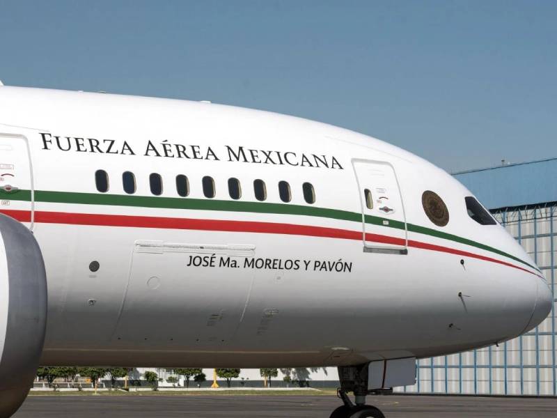 Tener el avión presidencial parado es más barato que usarlo AMLO