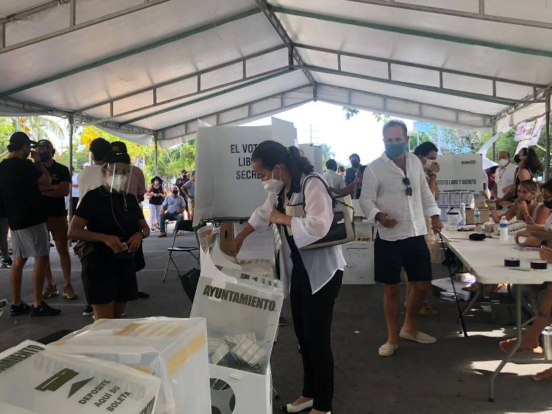 Violan normas sanitarias durante proceso electoral