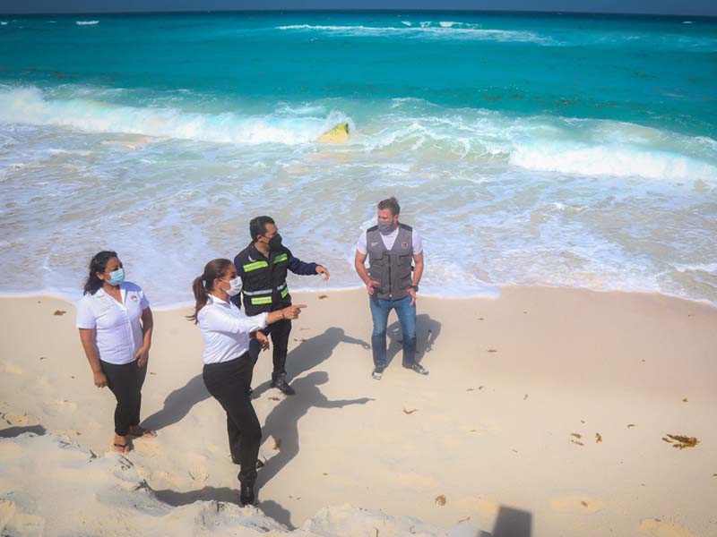 playa delfines de cancun