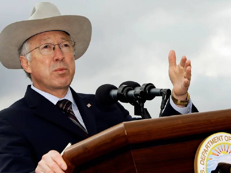¿Quién es Ken Salazar el nuevo embajador de EU en México