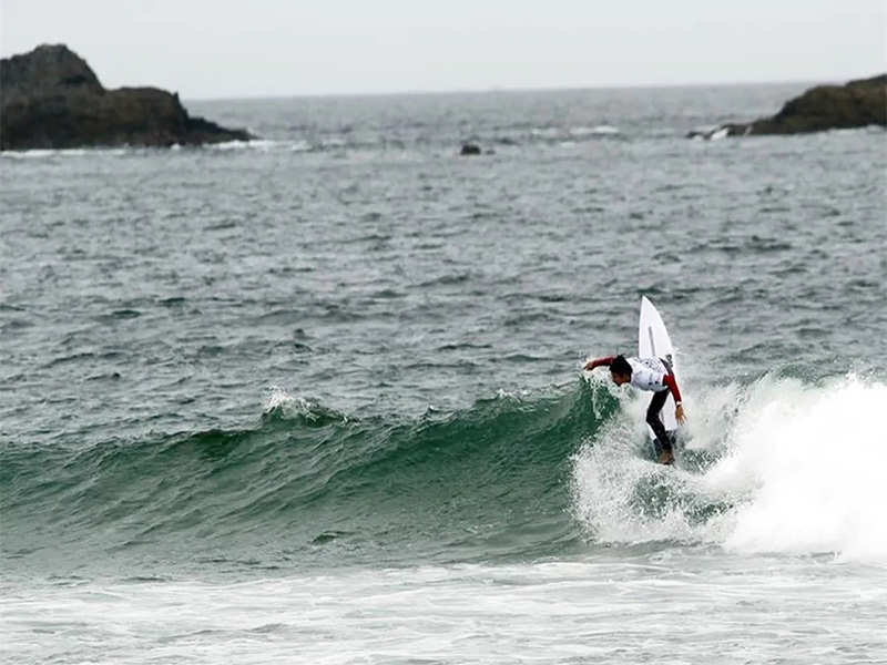 Muere surfista en Zicatela, Oaxaca; otro joven se ahoga en Corralero