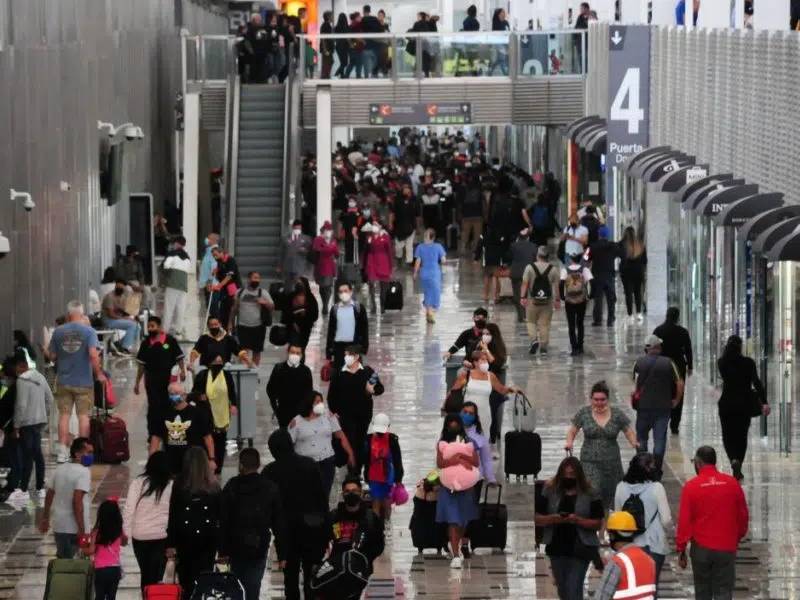 Falla de radares provoca retrasos de vuelos en el AICM