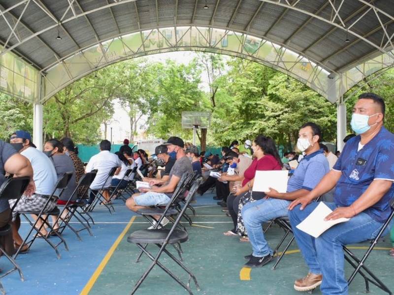 Indocumentados pueden recibir vacuna contra el Covid-19 en Tulum