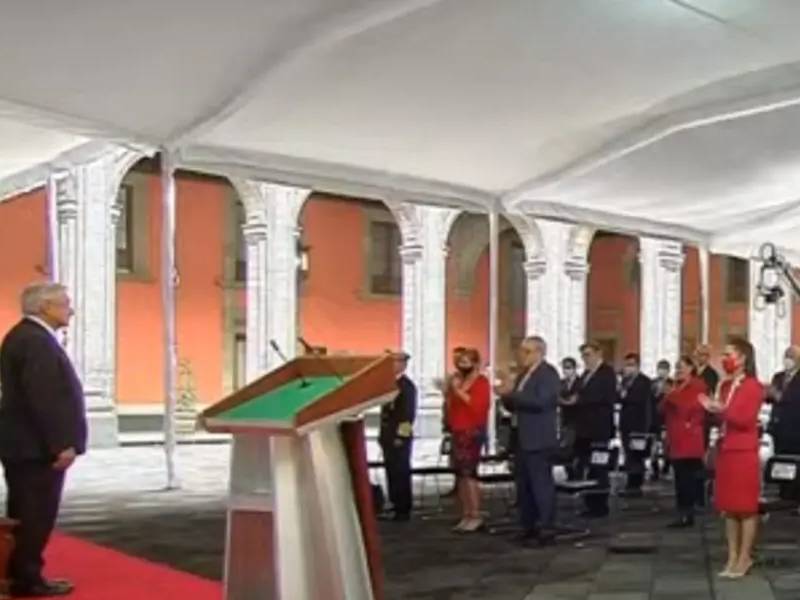 Llegan el Gabinete al informe del Triunfo histórico democrático de AMLO