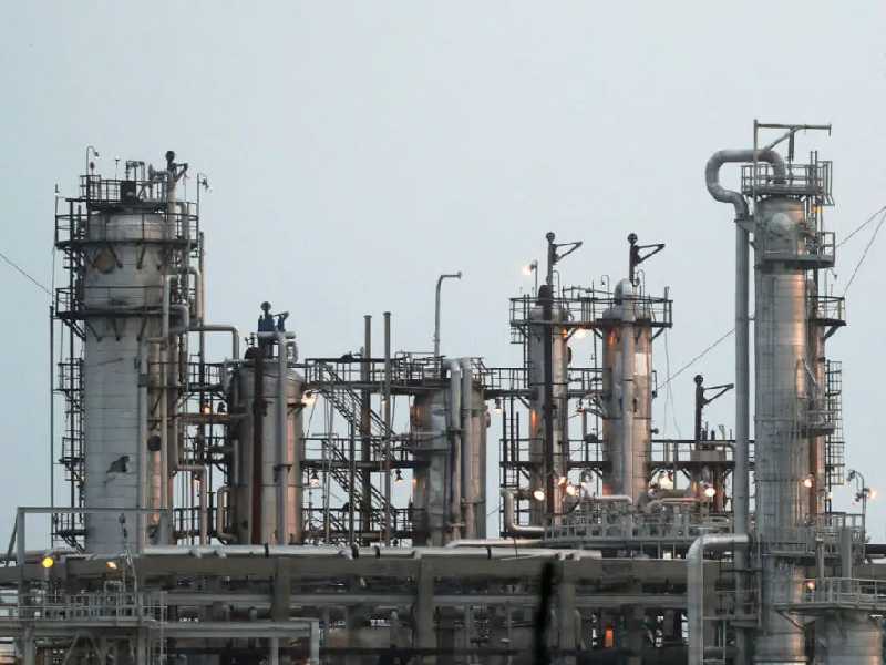 Los miembros de la OPEP+ aplazan reunión ante falta de acuerdos