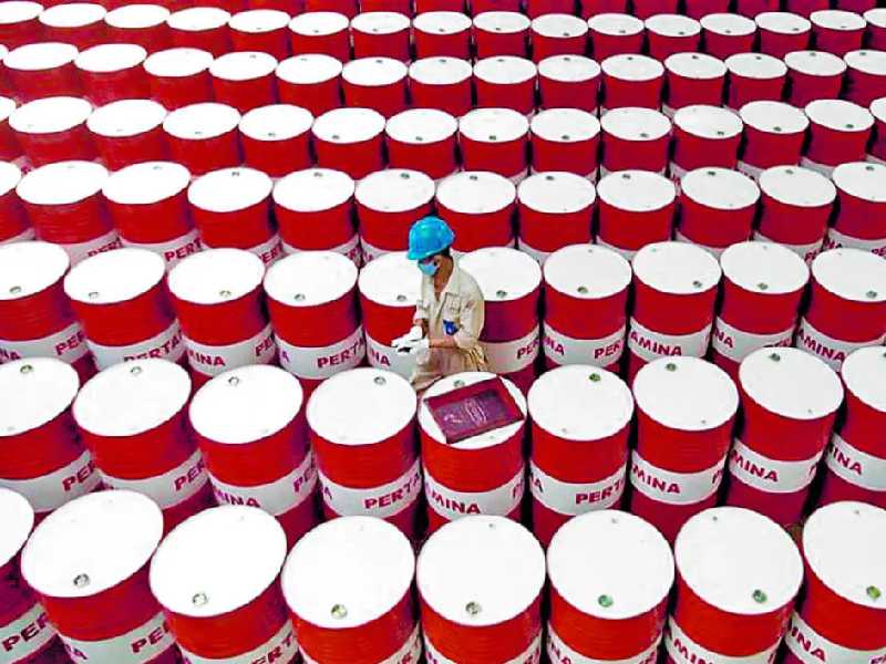 Decisión de la OPEP causa volatilidad en precio del crudo