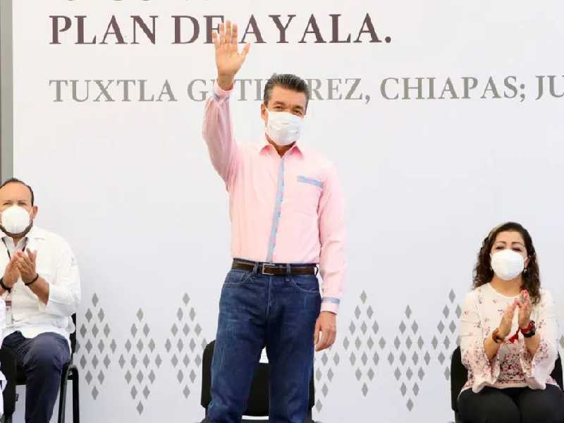 Rutilio Escandón entrega en Tuxtla Gutiérrez Centro de Salud reconvertido