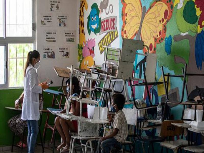 Regreso a clases no es opcional para los estados AMLO