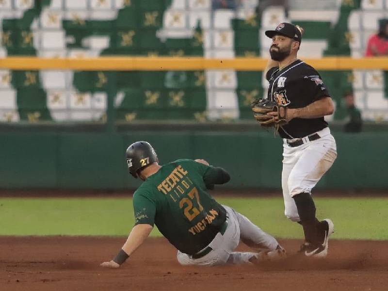Tigres supera 5-4 a Leones en partidazo de 10 episodios e iguala la serie