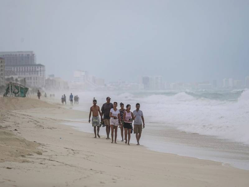 Sábado de actividad eléctrica en Quintana Roo; altas probabilidad de lluvia por la mañana