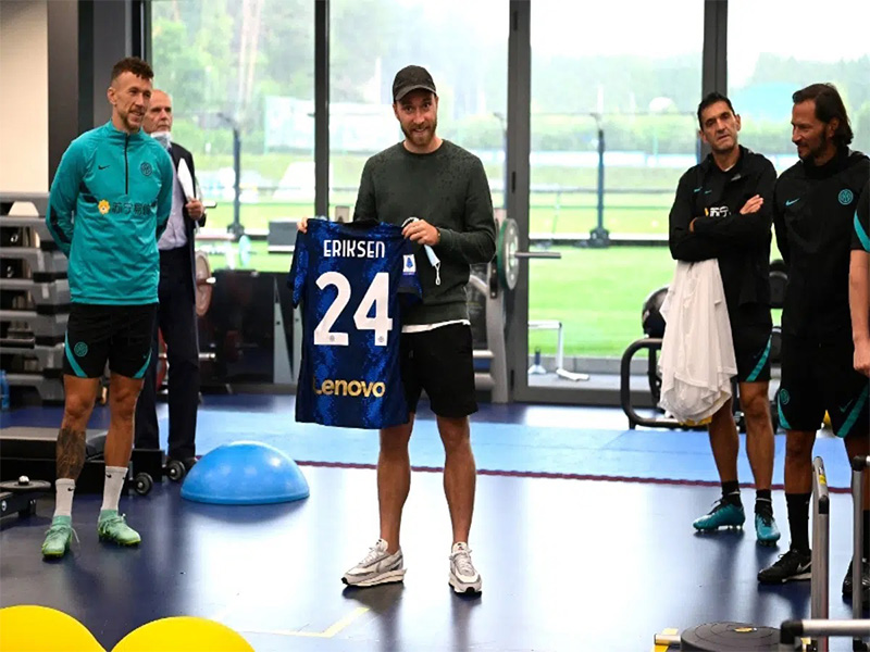 Christian Eriksen visita las instalaciones del Inter