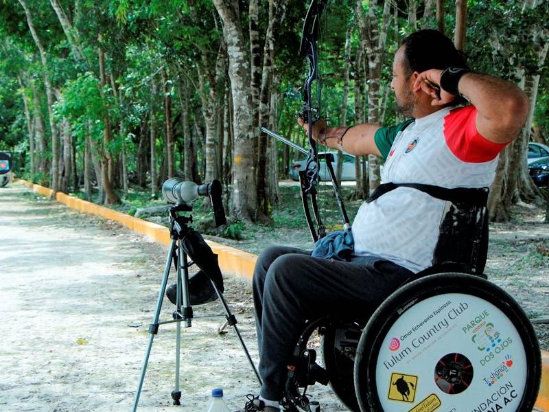 Arquero Omar Echeverría última detalles para los Juegos Paralímpicos de Tokio