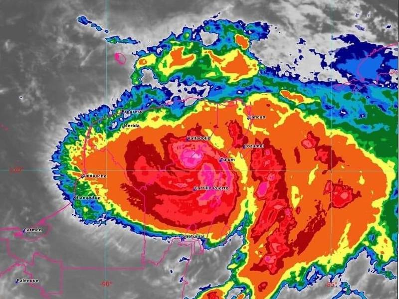 Continúa alerta roja por huracán Grace