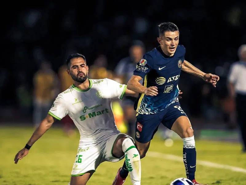 Dominio sudamericano Ariel Holan y Santiago Solari