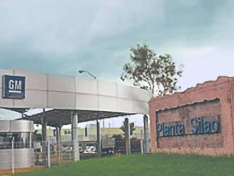 General Motors acatará resultados y prestaciones de sus empleados