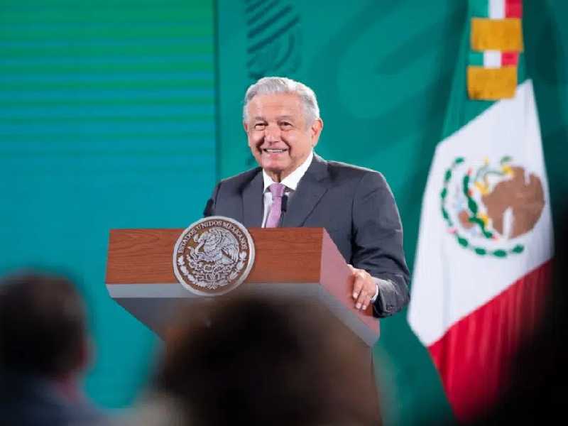 Invita AMLO a "bloque conservador" a participar en revocación de mandato