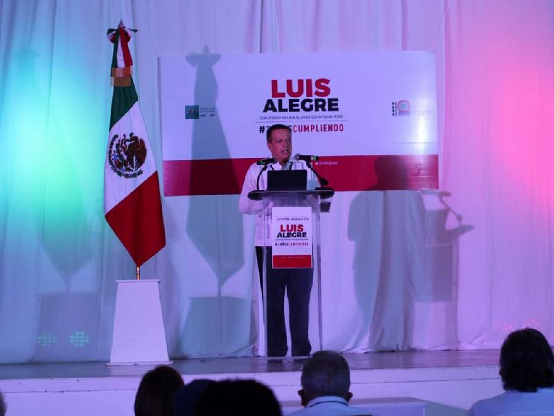 Rinde informe el diputado federal Luis Alegre Salazar