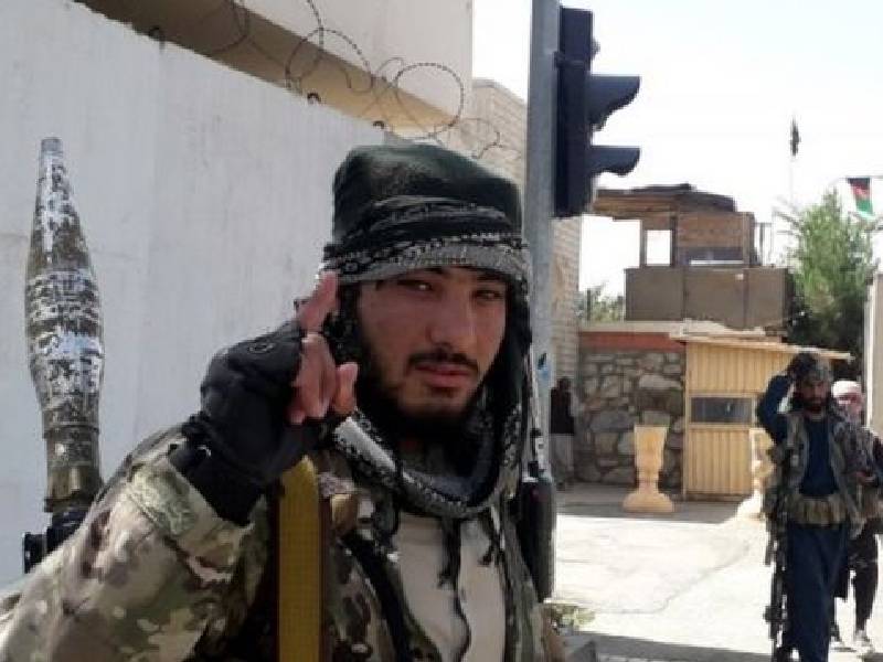 ¿Cómo se hicieron tan rápidos los Talibanes con el control de Afganistán?