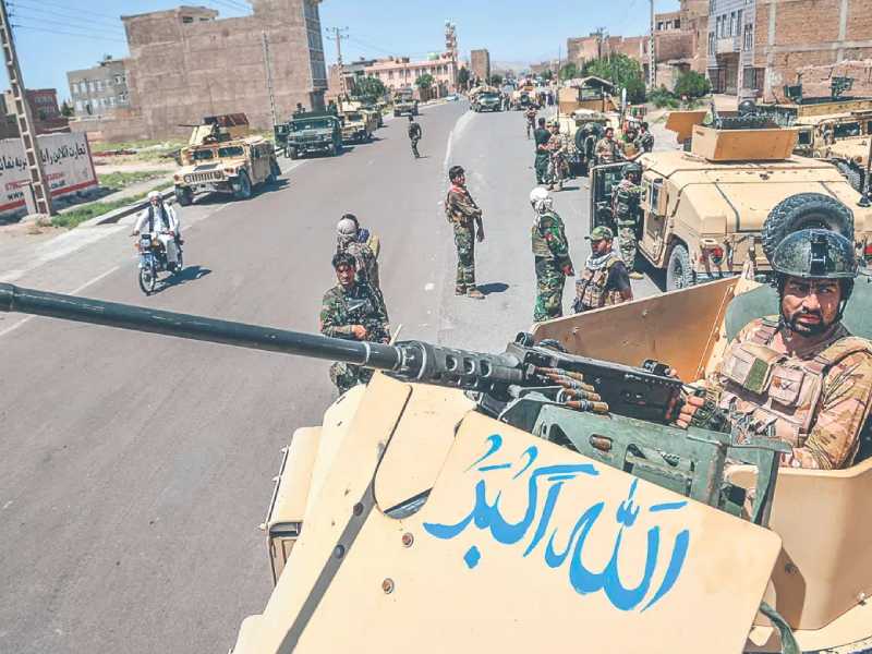 Arrecia la presión de talibanes sobre tierra