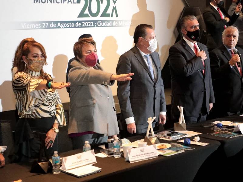 Se suma Laura Beristain a la dirigencia de la Conamm