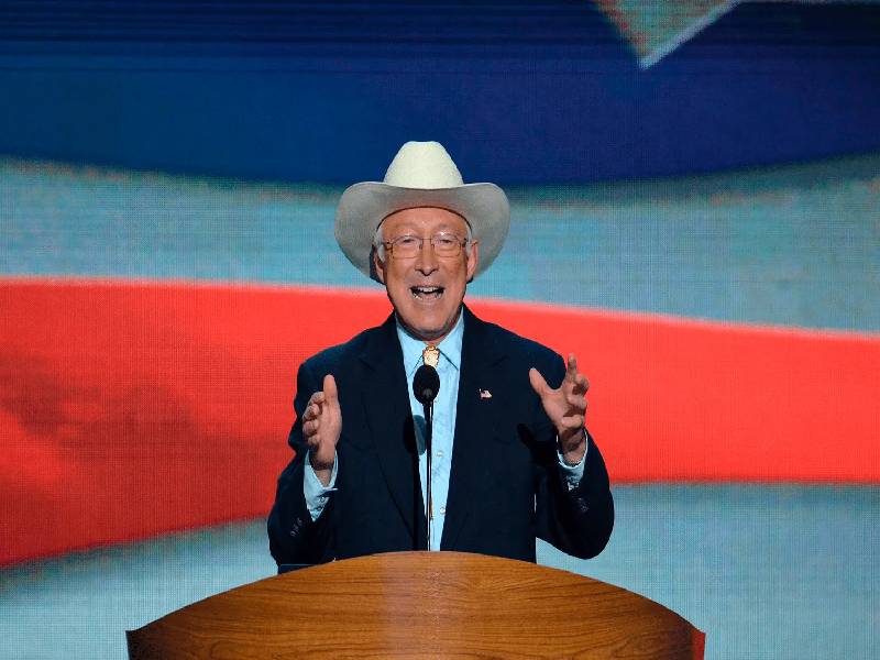 Senado de EU ratifica a Ken Salazar como embajador en México