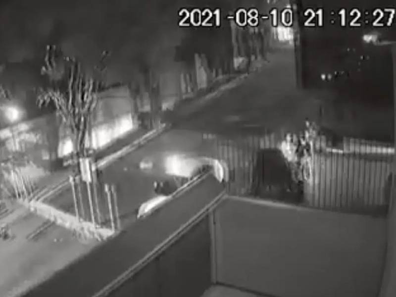 VIDEO. A punta de pistola, Jorde D'Alessio denuncia robo de caminonetas en Naucalpan