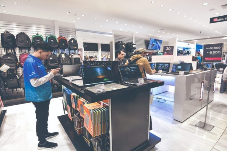 Electrónicos encarecen hasta un 30% el gasto para el regreso a clases