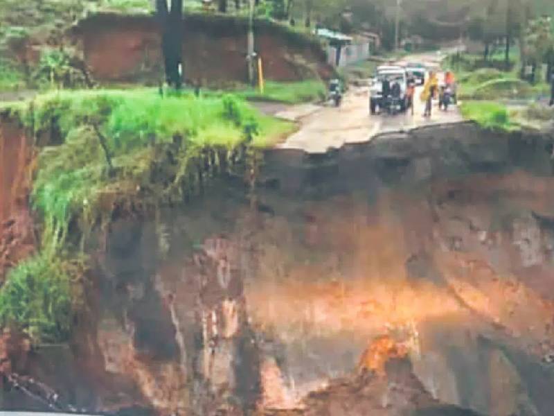 Huracán Nora deja a Michoacán bajo el agua