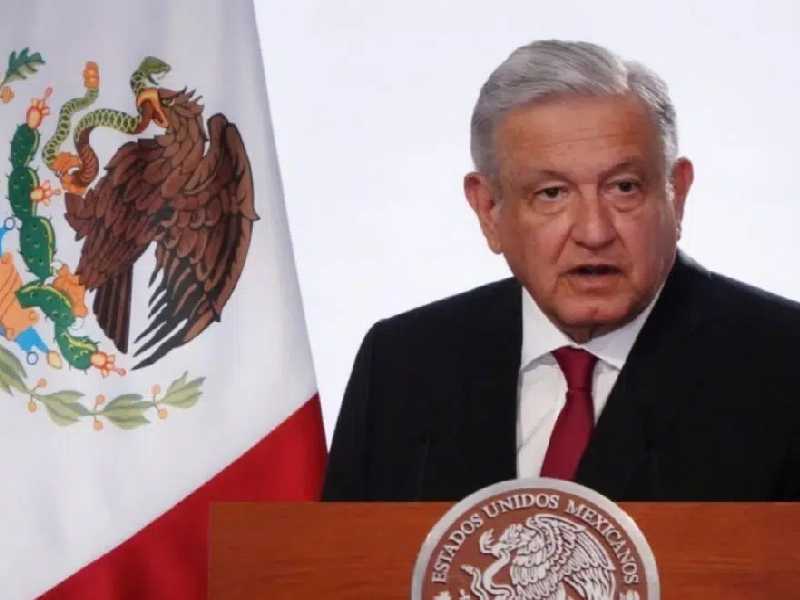 Presume AMLO récords económicos y acepta incremento de delitos