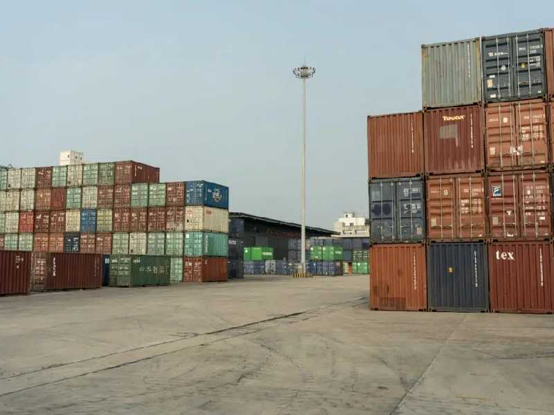 Disminuyen exportaciones e importaciones durante agosto