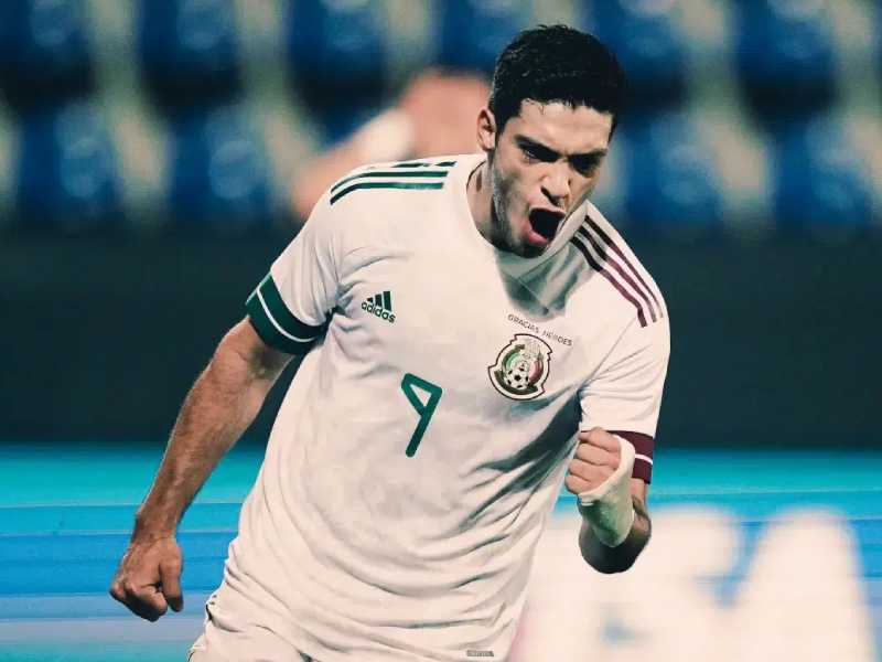 Rotundo no de Wolverhampton para prestar a Jiménez al Tri