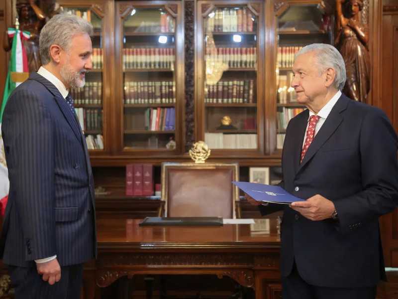 Recibe AMLO cartas credenciales de diez embajadores
