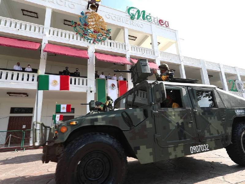 Realizan en Q.Roo desfile conmemorativo de la Independencia de México