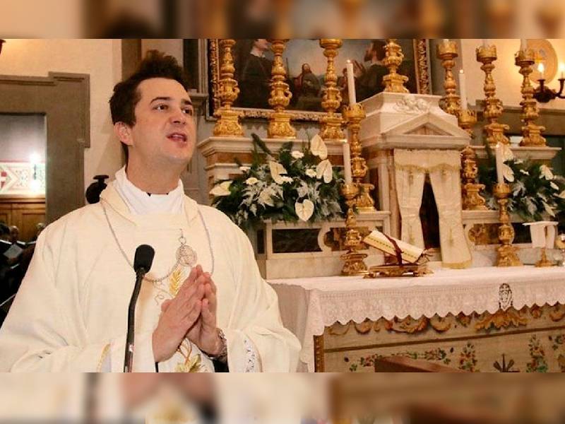 Es detenido sacerdote que usaba limosnas para comprar drogas
