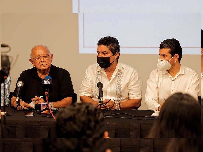 Empresarios exigen eliminar iniciativa de cuatro reelecciones a diputados