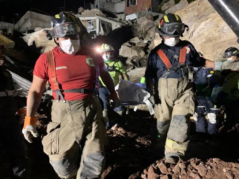 Velan a Paola y Dilan, a 11 días del deslave en el Chiquihuite
