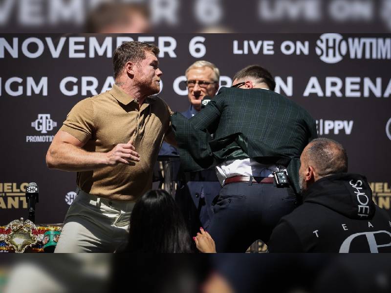 Continúa la polémica Canelo vs Caleb Plant ahora en redes sociales