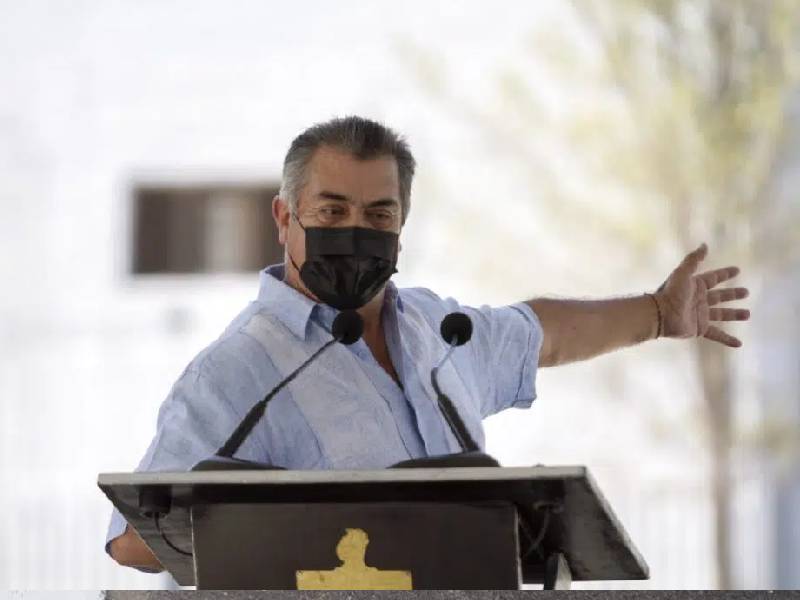 Video. ¡No me vayan a andar buscando, yo solito me entrego!, El Bronco a fiscales