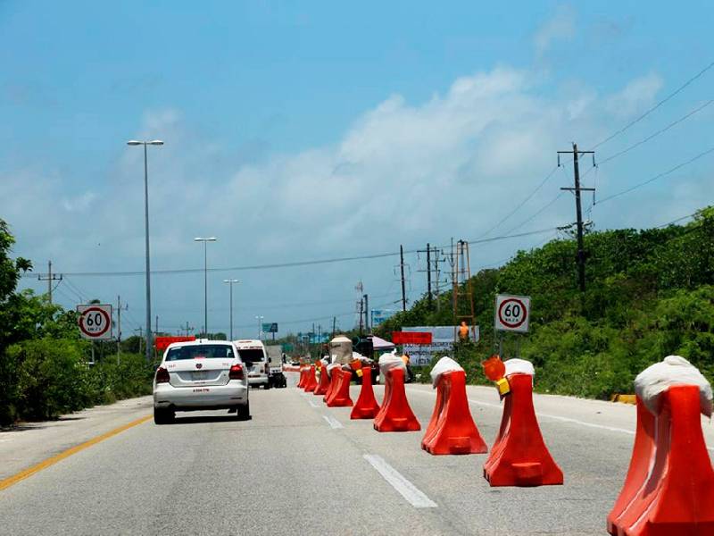 vía de cuota Mérida-Cancún