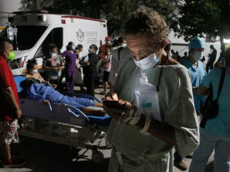 Tras sismo suspenden vacunación en Centro de Convenciones de Acapulco