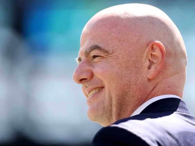 FIFA convoca a cumbre en línea para discutir un Mundial cada dos años