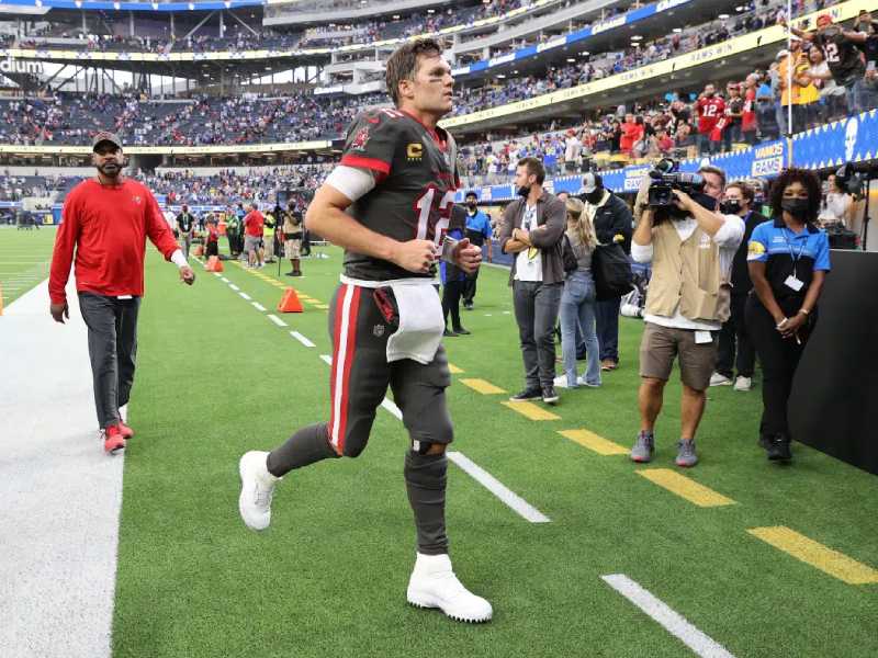 Tom Brady y Buccaneers se enfrentarán a un público hostil al visitar a Patriots