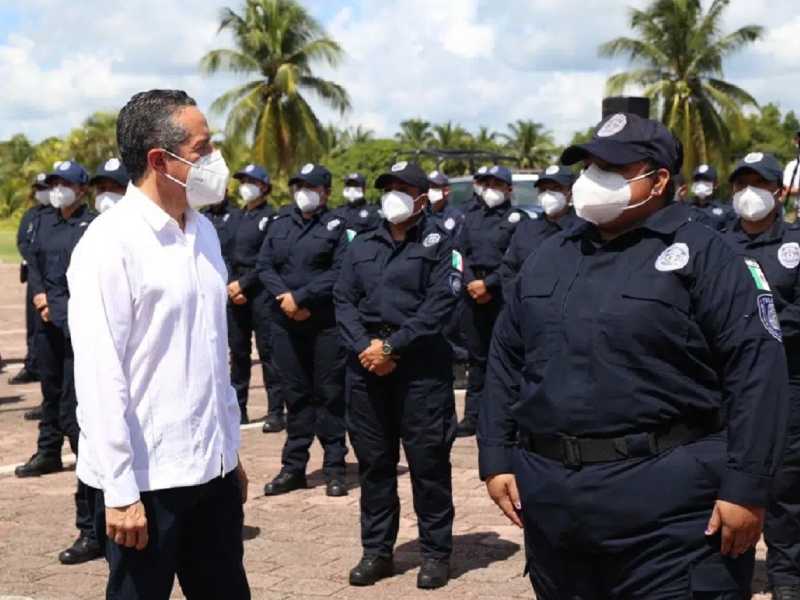 Carlos Joaquín presenta grupo de atención a la mujer ÔÇ£VictoriaÔÇØ