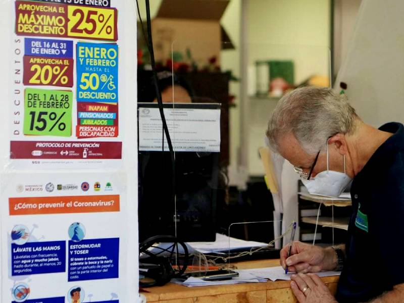 Logra Solidaridad reducir la deuda pública