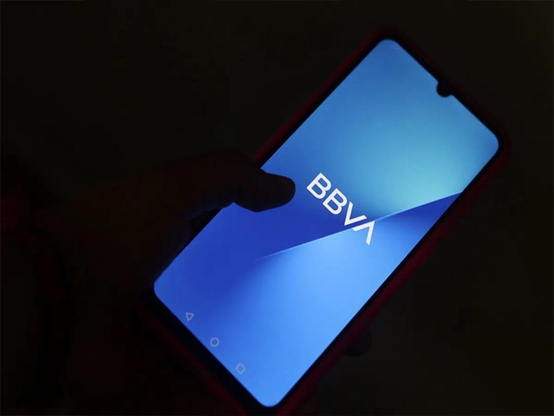 Suman 80 mil quejas contra BBVA por falla