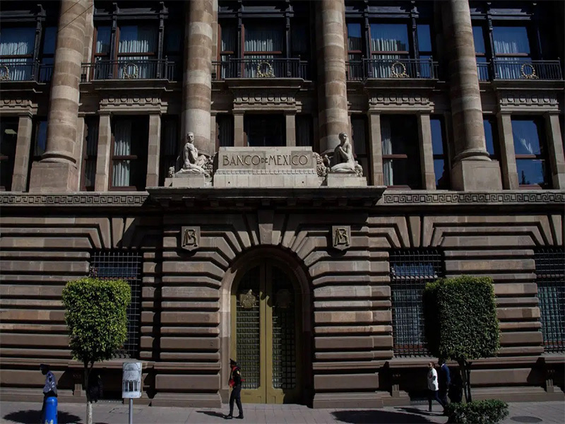 Reportan una baja de 7.3% en financiamiento otorgado por bancos