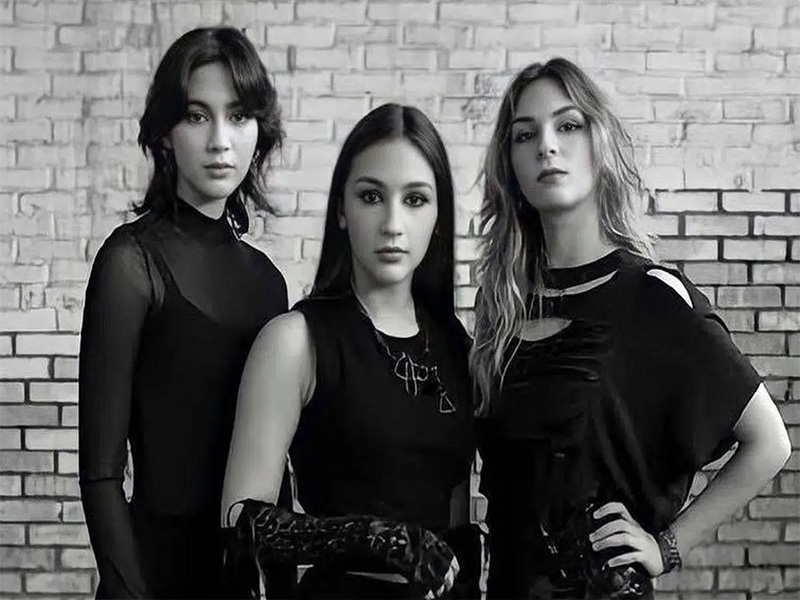 The Warning, las hermanas del rock que la están rompiendo