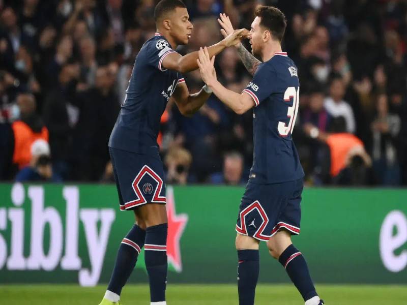 Con doblete de Messi y un gol de Mbappé, PSG derrota 3-2 al Leipzig en Champions League