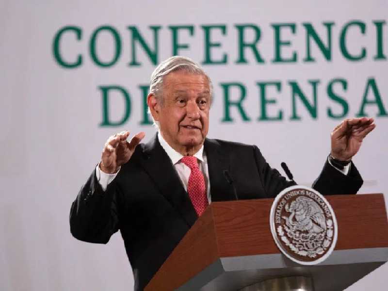 Firmará AMLO acuerdo para regularizar ÔÇ£autos chocolate!