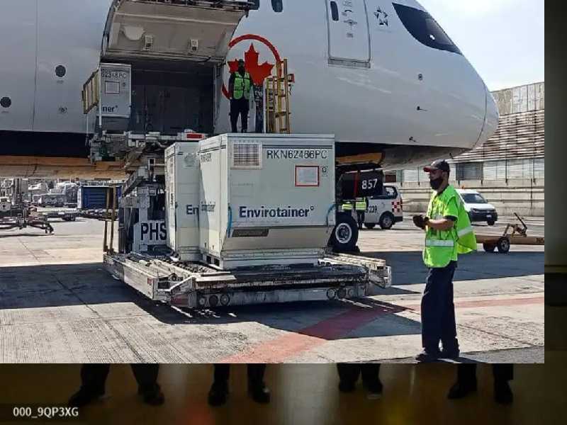 Llegan a México 5.9 millones de dosis de AstraZeneca